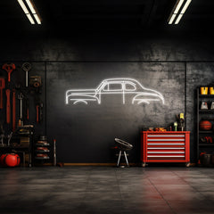 Coupe 1947 Neon Silhouette